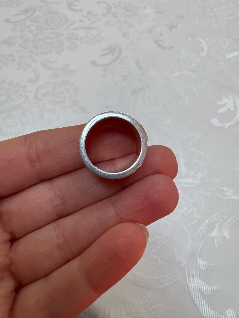 Gucci Trademark Sterling Silver Logo Striped Wide Band Ring (Authentic - Italy) - Picture 4 of 7